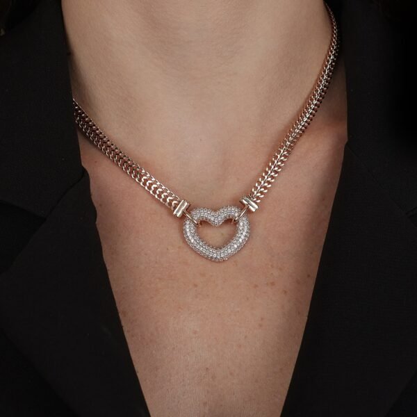 Chocker Dourada de Coração Vazado com Zircônia - Imagem 2